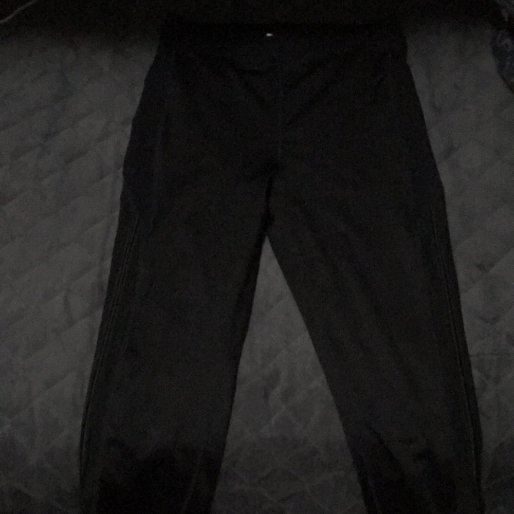 Black leggings